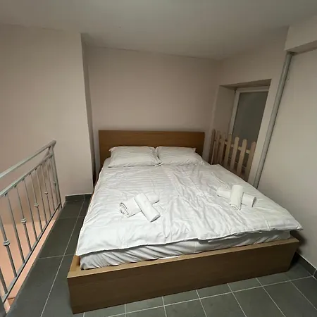 Appartement Iza-szondi Homes