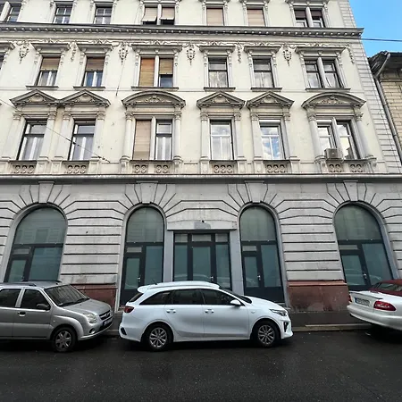 Апартаменты Iza - Szondi Homes *