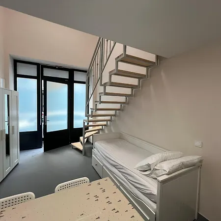 Iza - Szondi Homes Будапешт