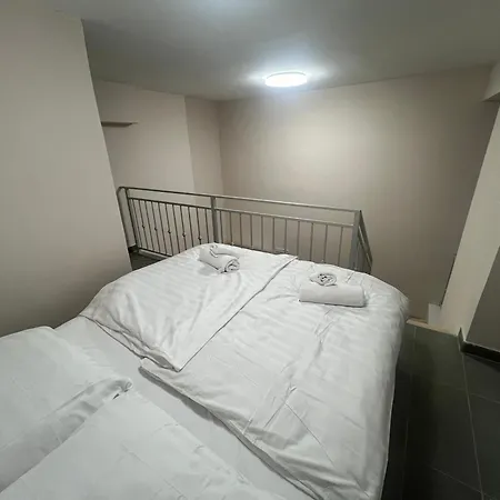 Iza-szondi Homes * Budapest