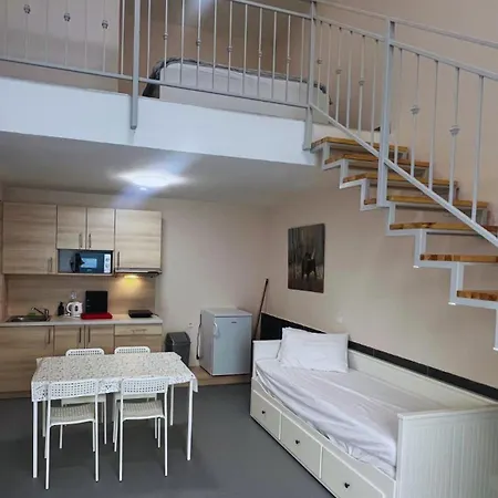Iza - Szondi Homes B&B