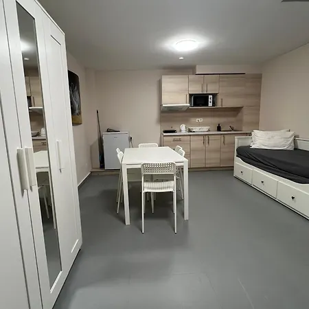 B&B Iza - Szondi Homes 3*
