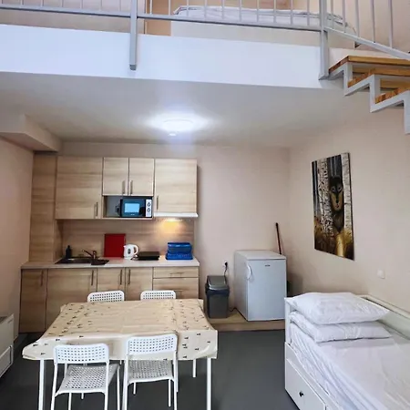 Iza - Szondi Homes B&B 3*